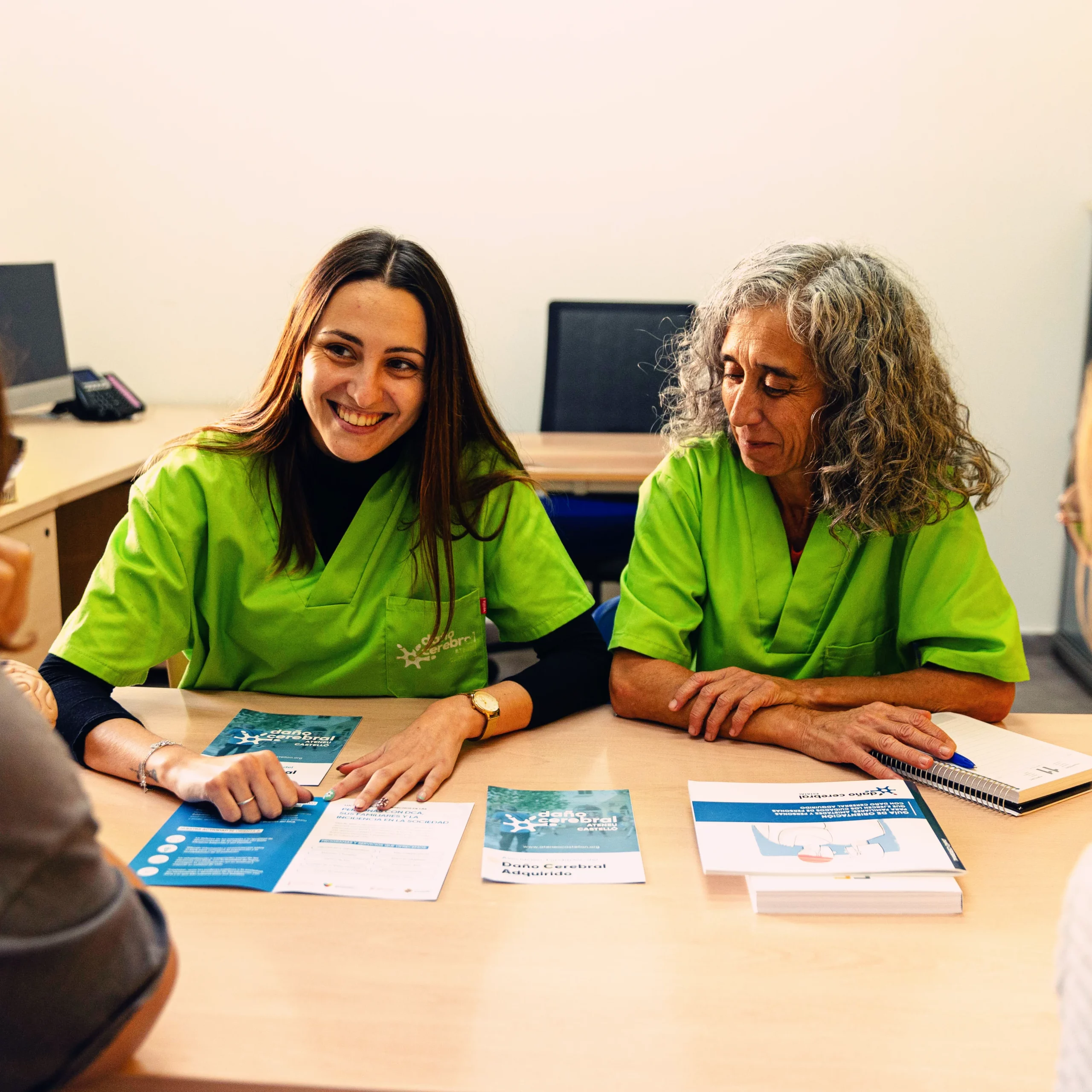 IMG_5184-scaled compañeras